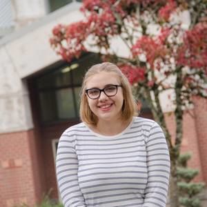 Meet your Posher, Kayla